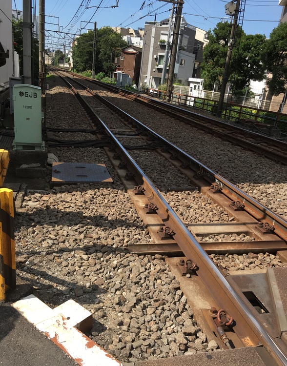 レール