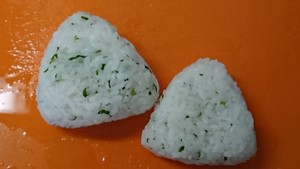 onigiri.jpgのサムネイル画像